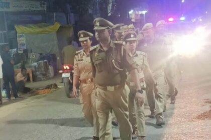 होली से पहले फ्लैग मार्च,होली के रंग में भंग डालने वालों पर पुलिस की कड़ी नजर.