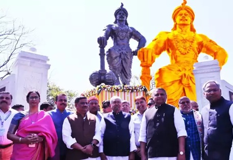 मुख्यमंत्री ने राजगीर में सम्राट जरासंध स्मारक का किया अनावरण