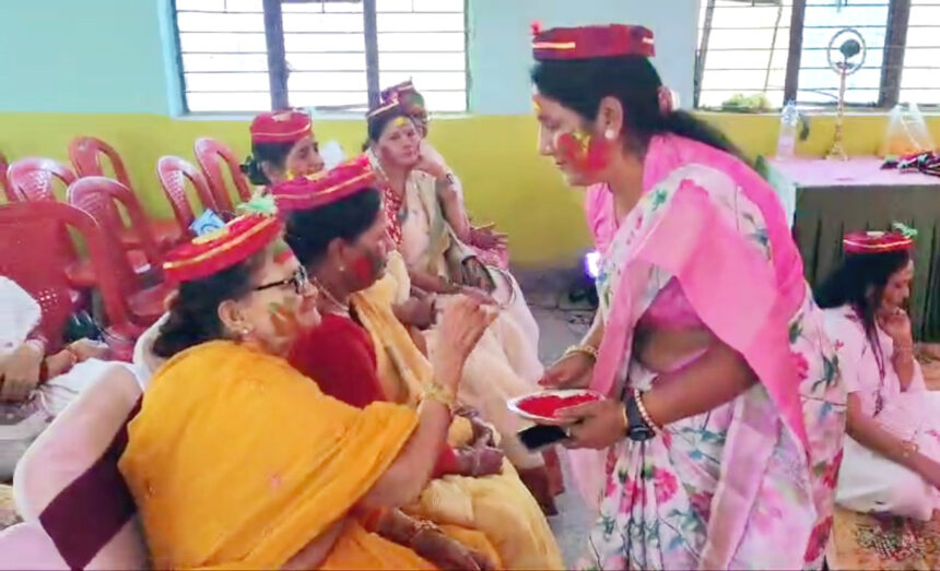 जहानाबाद में भूमिहार महिला समाज ने आयोजित किया होली मिलन समारोह