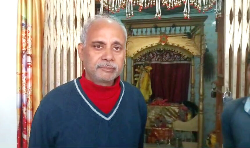 ठाकुरबाड़ी मंदिर से राधा कृष्ण की अष्टधातु मूर्ति चोरी, पुलिस जांच में जुटी