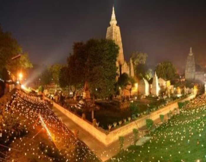 महाबोधि मंदिर में धार्मिक पुस्तक से छेड़छाड़,पकडे गये दो आरोपी, बढ़ी मंदिर की सुरक्षा.