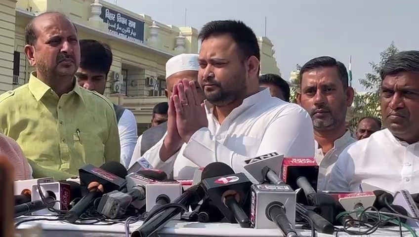 तेजस्वी के ख़िलाफ़ बोलने वाले कांग्रेसियों पर कांग्रेस ने लिया ऐक्शन, कई और नपेंगे!