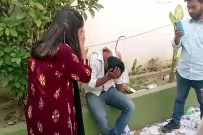 छात्र संघ चुनाव:मगध महिला कॉलेज के बाहर जमकर मारपीट, एक पत्रकार भी घायल.