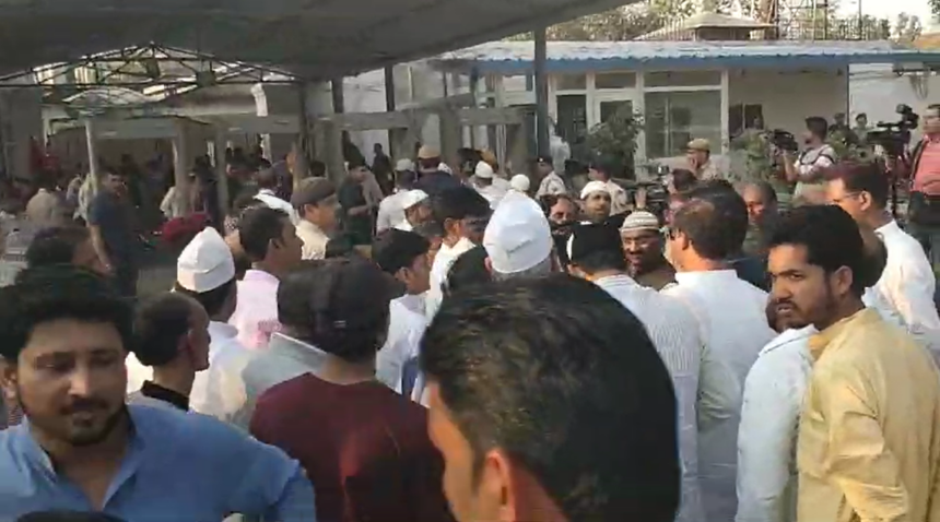 JDU में वक्फ (संशोधन) विधेयक को लेकर घमासान, इस्तीफा देने वालों का लगा तांता