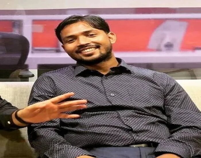 खान सर के खिलाफ छात्र नेता ने खोला मोर्चा,कहा-1000 करोड़ का हिसाब दीजिये.....
