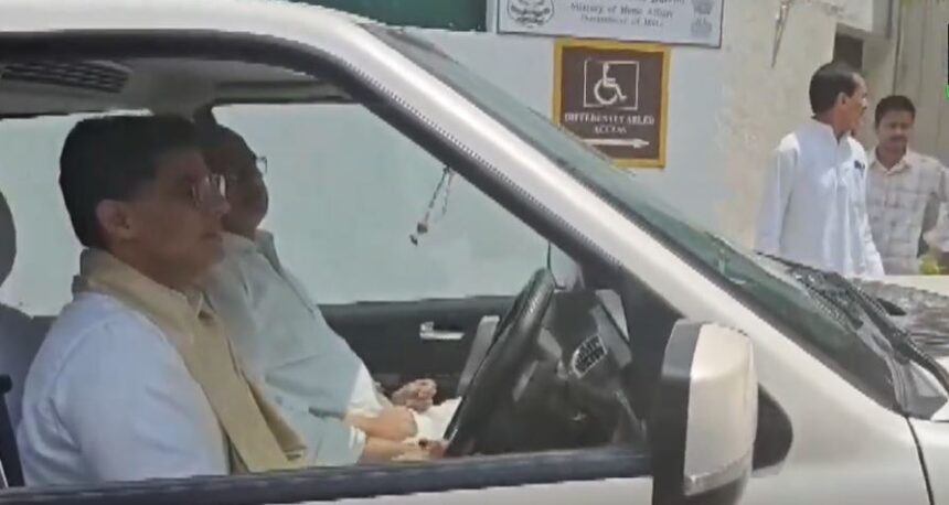 सचिन पायलट बने बिहार कांग्रेस अध्यक्ष राजेश कुमार के ड्राइवर, दिया बड़ा मैसेज!