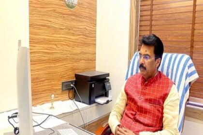 जमीन म्युटेशन के नाम पर वसूली से मंत्री परेशान,नपेंगे वसूली करनेवाले सीओ.