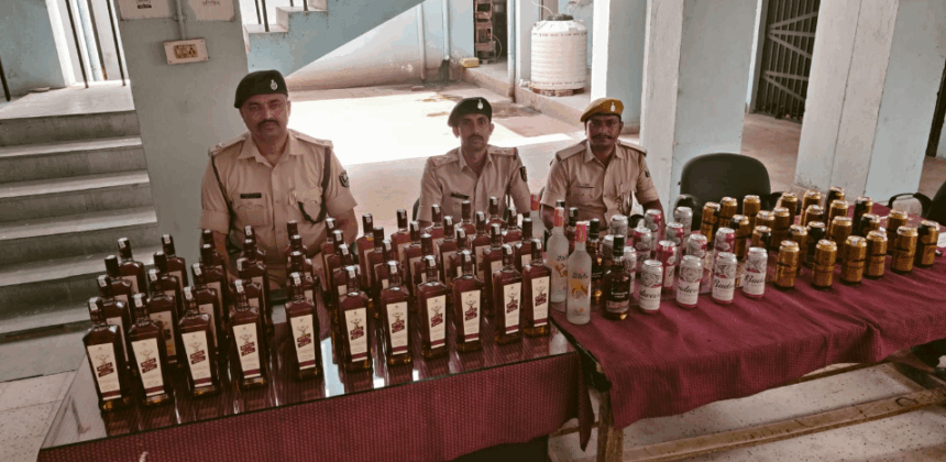 नवादा के वारिसलीगंज में गौशाला से भारी मात्रा में विदेशी शराब बरामद, ट्रेन से लाई गई थी खेप