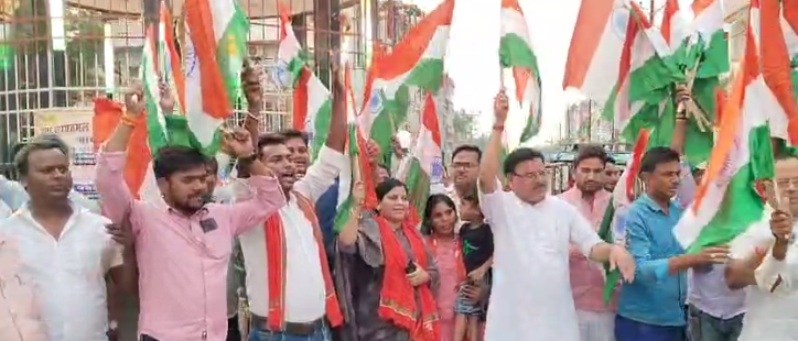 शेखपुरा में निकली तिरंगा शौर्य यात्रा, भारत माता के जयघोष से गूंजा शहर