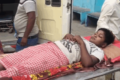 बिहार के बेगूसराय में कुछ लीची तोड़ने पर 6वीं के छात्र को बेरहमी से पीटा