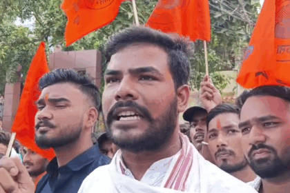 बिहारशरीफ में छात्र पिटाई कांड के खिलाफ ABVP का विरोध मार्च, शिक्षा में शोषण पर उठे सवाल
