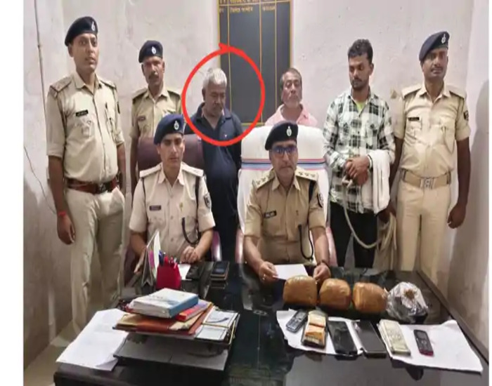 नेताजी हैं अफीम तस्कर, 2 साथियों समेत एक करोड़ के अफीम के साथ धराये RJD जिला अध्यक्ष.