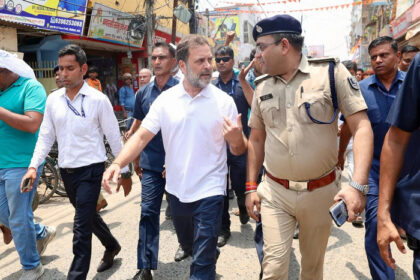 बिहार में राहुल गांधी का बवाली दौरा, दो-दो FIR दर्ज, बोले - 'ये सभी मेरे मेडल'.