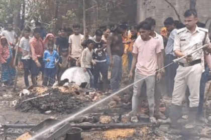 मोतिहारी के नरकटिया गांव में भीषण आग का तांडव, तीन मासूम बच्चियों समेत मवेशियों की दर्दनाक मौत