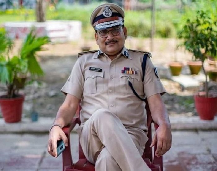 बिहार के पूर्व डीजीपी ने कर दी है बड़ी मांग, यूट्यूबर मनीष कश्यप को पीटने वाले डॉक्टरों को मिले परमवीर चक्र.
