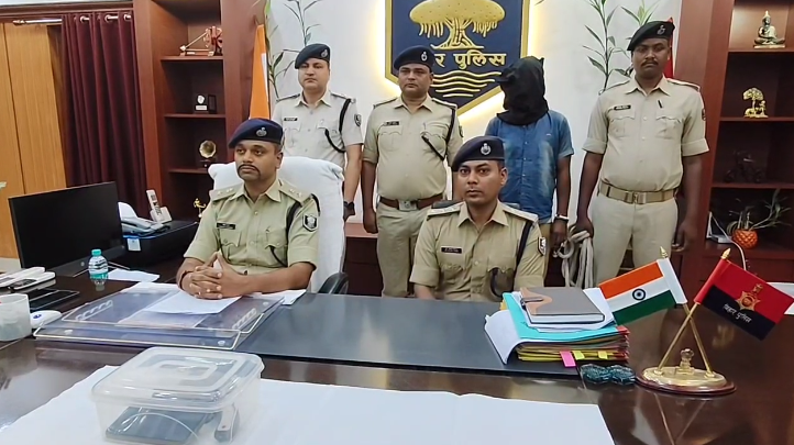 प्राणपुर लूटकांड का मुख्य आरोपी सनोज उर्फ संजू गिरफ्तार