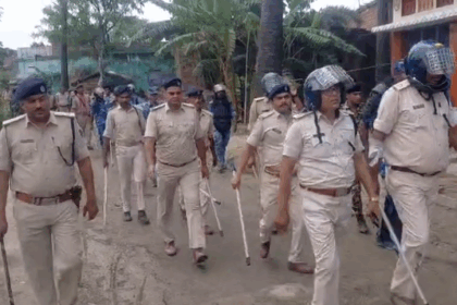 युवक की संदिग्ध मौत के बाद हिंसा भड़की, दो समुदायों में झड़प पुलिस पर भी पथराव