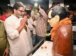 प्रशांत किशोर की दस्तक का असर! जेपी के घर लौटी रौशनी, बहने लगा पानी