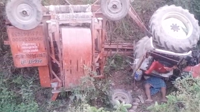 समस्तीपुर में बड़ा हादसा: कंक्रीट मिक्सर ट्रैक्टर पलटने से मजदूर की मौत, तीन घायल