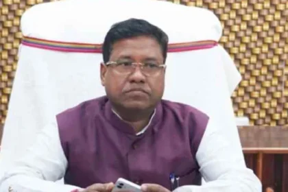 संतोष सुमन का बयान: कांग्रेस नेता राहुल गांधी का बिहार दौरा निरर्थक साबित होगा, अब विकास की राजनीति चलेगी