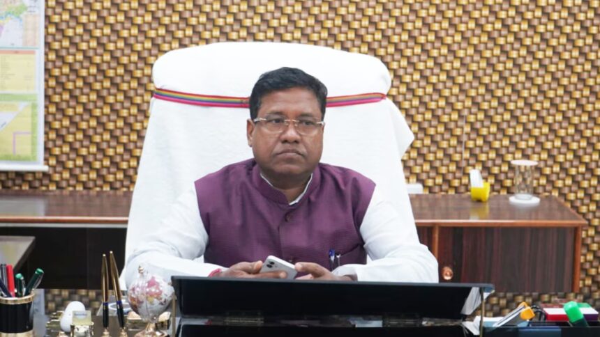 बिहार चुनाव मोड में 'हम सेक्युलर' संतोष सुमन ने तेजस्वी पर बोला तीखा हमला