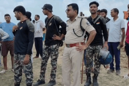 कैमूर 11 हज़ार वोल्ट तार की चपेट में आने से मज़दूर की दर्दनाक मौत, बिजली विभाग पर लापरवाही का आरोप