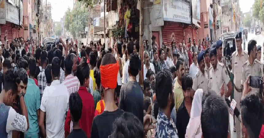 पटना में मैनपुरा गोलीकांड के बाद शव के साथ सड़क पर उतरे लोग : सरकार और प्रशासन पर उठे गंभीर सवाल