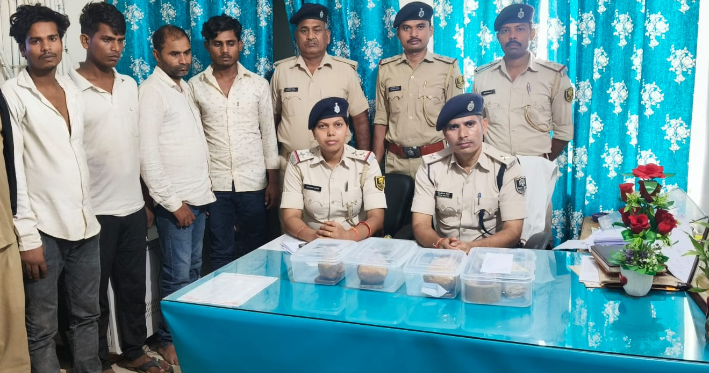 ज्वेलरी के डिब्बों में अफीम! मोतिहारी पुलिस और STF की बड़ी कार्रवाई, 1 करोड़ की ड्रग्स बरामद