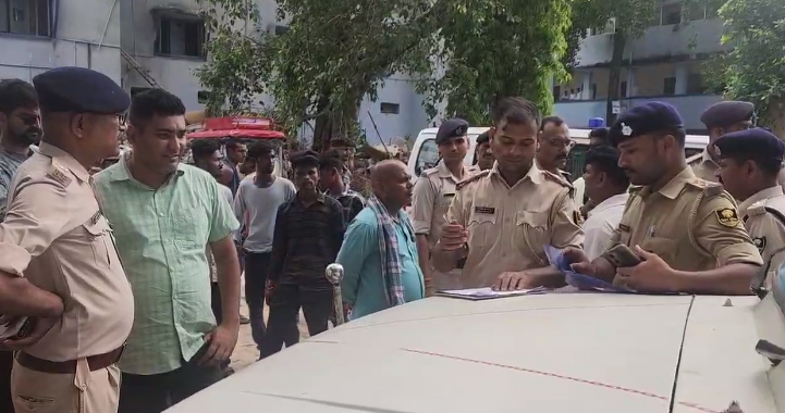 नालंदा में प्रेमिका की गला रेतकर हत्या, सूटकेस में मिला शव; प्रेमी गिरफ्तार