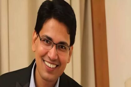 सरकारी टेंडर मैनेज करनेवाले रिशुश्री से जुड़े नौ ठिकानों पर छापा, पटना से गुजरात तक कार्रवाई.