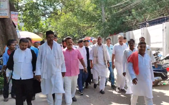 प्रशांत किशोर का तीखा हमला: "बिहार के युवा आयोग नहीं, रोजगार चाहते हैं"