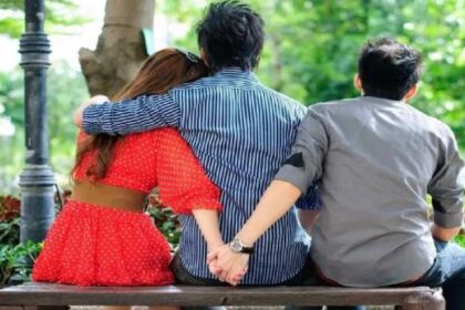 दिल्ली बनी बेवफाई की राजधानी? जानें कैसे करें एक्स्ट्रा अफेयर का पर्दाफाश...
