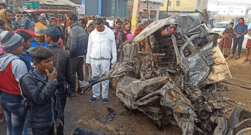 लखीसराय में सड़क हादसे में 3 इंजीनियरिंग छात्रों की दर्दनाक मौत