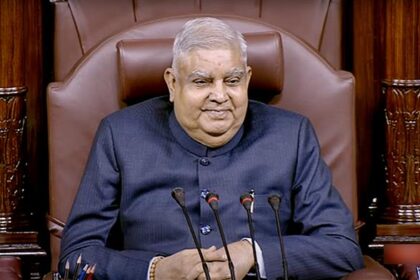 उपराष्ट्रपति जगदीप धनखड़ का स्वास्थ्य कारणों से इस्तीफा, संसद में नेतृत्व का बदलाव