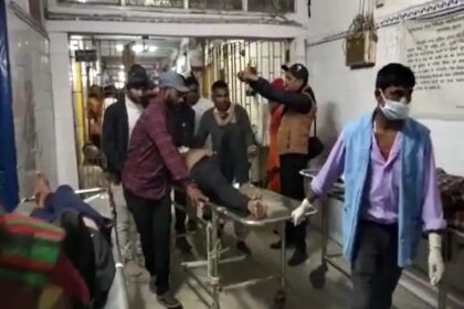 अपनी ही सरकार के खिलाफ ‘जितिया अनशन’पर बैठे JDU विधायक गोपाल मंडल के बेटे.