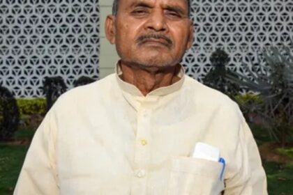 प्रहलाद यादव न घर के रहे न घाट के,ललन सिंह का ऐलान, लखीसराय के आतंक को नहीं मिलेगा टिकट.