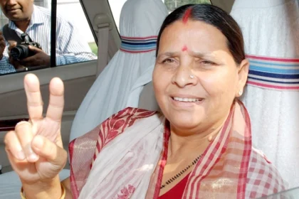 अपराध और वोटर लिस्ट पर राबड़ी देवी का नीतीश कुमार पर बड़ा हमला: "बेटा को CM बना दें, उनसे संभल नहीं रहा बिहार"