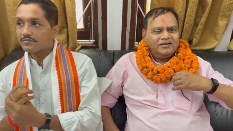 लखीसराय पहुंचे राज्यसभा सांसद भीम सिंह, कर्पूरी संकल्प यात्रा के तहत चंद्रवंशी समाज से की मुलाकात