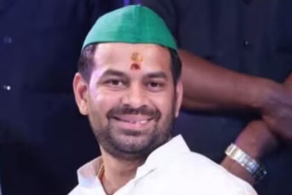 तेज प्रताप यादव का RJD से रिश्ता खत्म, बनाया अलग फेसबुक पेज, दिया नया नारा.