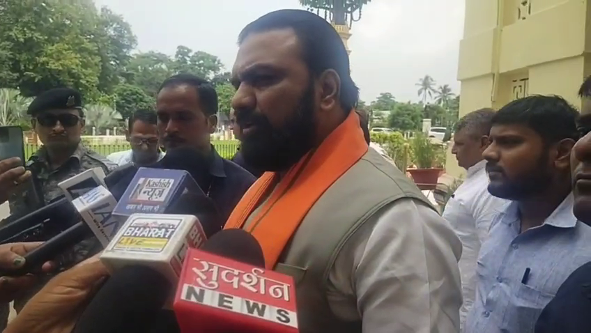 तेजस्वी के 'वोटर लिस्ट' पर सम्राट चौधरी का पलटवार: "सिर्फ नाटक करने वाले लोग हैं"
