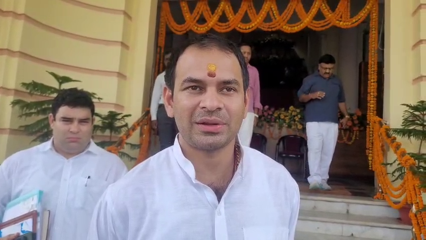 तेज प्रताप यादव की 'चुप्पी' ने बढ़ाई अटकलें: सरकार पर सवाल, तेजस्वी-RJD से 'नाराज़गी' का संकेत?