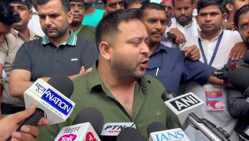 तेजस्वी यादव का बिहार सरकार पर बड़ा हमला: "डबल इंजन सरकार में एक अपराध में, एक भ्रष्टाचार में लिप्त"