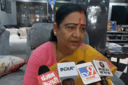 दो EPIC कार्ड मामला: चुनाव आयोग ने सांसद बीना देवी और MLC दिनेश सिंह को भेजा नोटिस