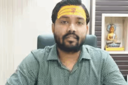 क्लास में "पाकिस्तान ज़िंदाबाद का नारा लगा तो खान सर हुए आपे से बाहर, बोले- सावन में शाकाहारी हुआ हूँ लेकिन वध करना नहीं छोड़ा
