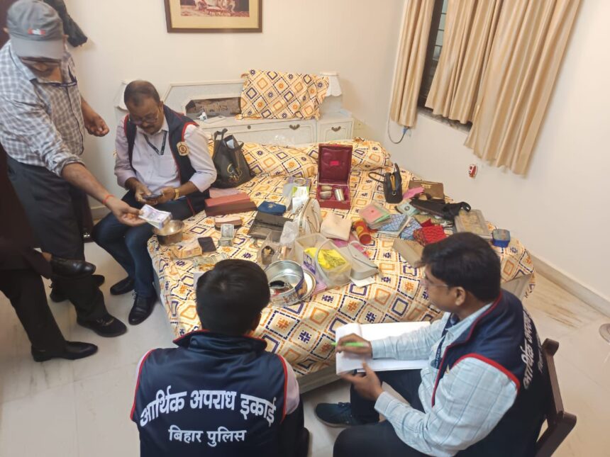 कार्यपालक अभियंता अनुभूति श्रीवास्तव के ठिकानों पर छापेमारी, अकूत संपत्ति का खुलासा