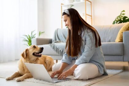 फ्लैट में पालतू रखने से पहले जान लें ये नियम, वरना हो सकती है मुश्किल...