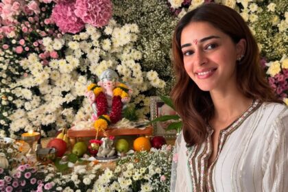 गणेशोत्सव में डूबा बॉलीवुड, सितारों ने दिल से दी बधाई, फैंस के साथ शेयर की खास झलकियां...