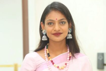 महाकुंभ की वायरल गर्ल मोनालिसा का धमाकेदार साउथ डेब्यू, पहली फिल्म की हुई घोषणा...