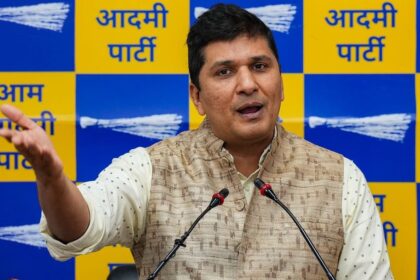 AAP नेताओं का केंद्र सरकार पर वार, सौरभ भारद्वाज ने पोस्ट में जताया दर्द...