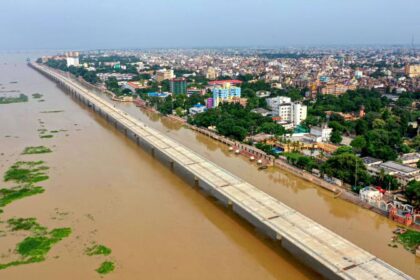 पटना में गंगा ने मचाई तबाही: छह प्रखंडों में घुसा बाढ़ का पानी, जिला प्रशासन अलर्ट पर